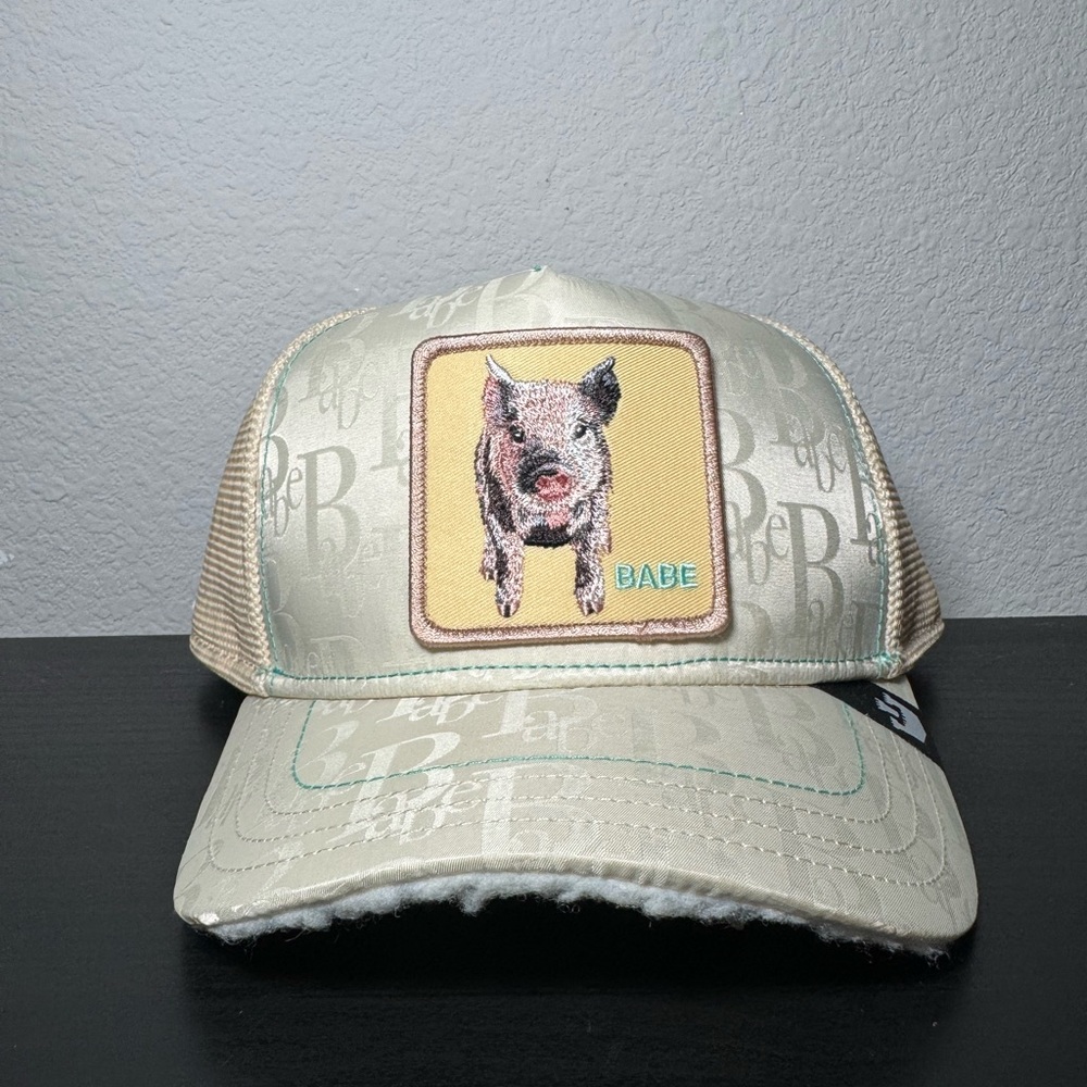 Goorin Bros Trucker Fresh Friday Drop“That’ll Do" SHERPA LINED Babe Pig SOLD OUT